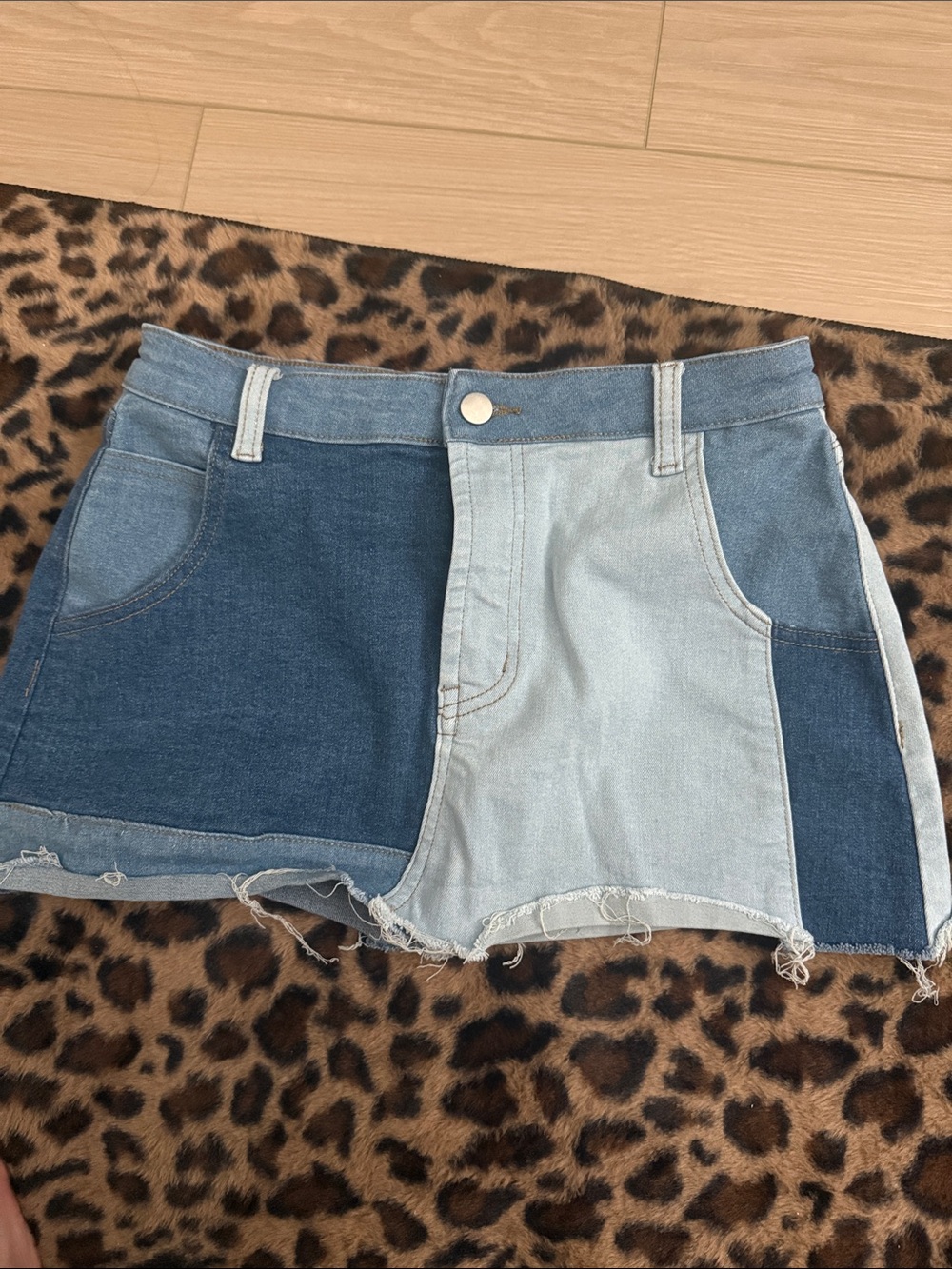 Two-Tone Patchwork Denim Mini Skirt - Blue